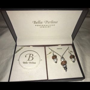 Necklace and earring set.